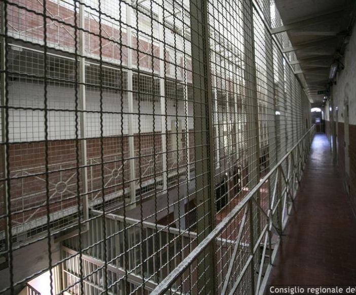 Carceri, il Garante dei detenuti: “Sovraffollamento, suicidi e aumento di minori”