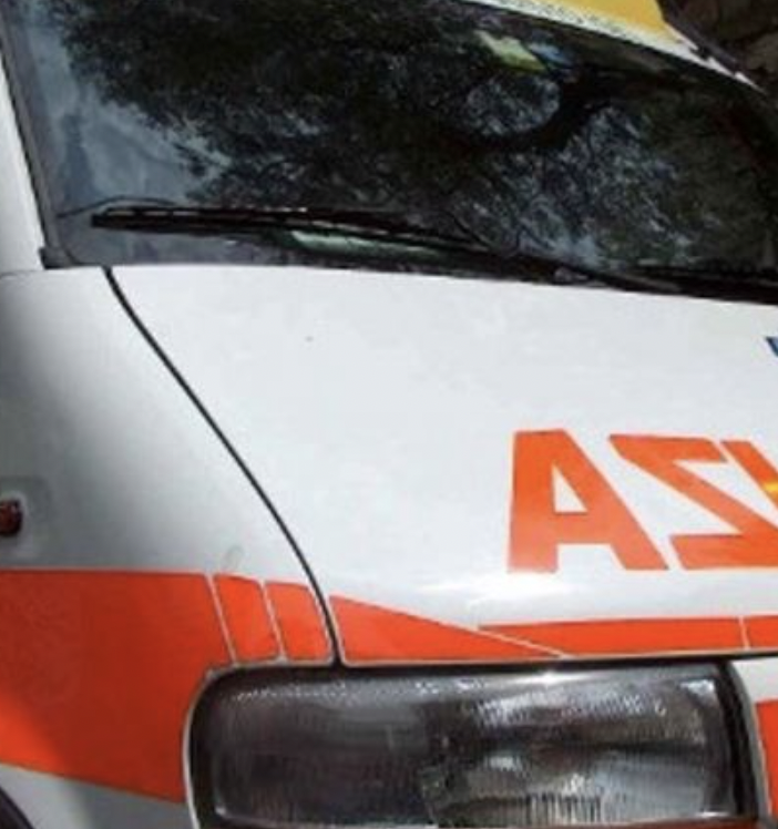 Milano, deraglia un treno passeggeri proveniente da Domodossola: sul posto numerose ambulanze e vigili del fuoco