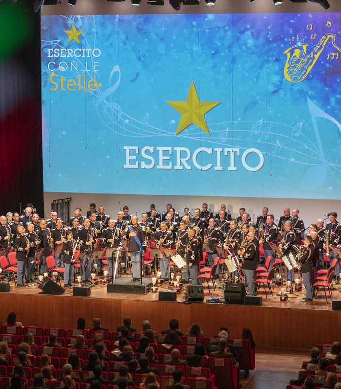 La magia del cinema in musica: la banda dell’esercito in concerto al Maggiore