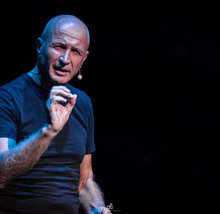 Domenico Iannacone conclude la rassegna “Noi fragili, noi immortali” di Pallium