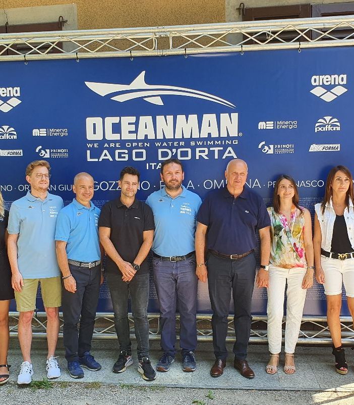 OceanMan, il meglio del nuoto in acque libere al lago d'Orta