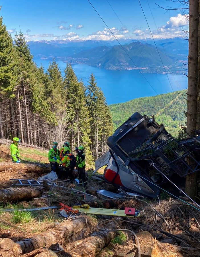 Mottarone, fonti del Soccorso Alpino confermano che le persone morte sono 9