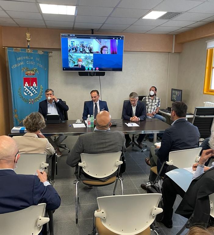 Riorganizzazione ospedali, consegnati ai sindaci del Vco i documenti presentati da Cirio