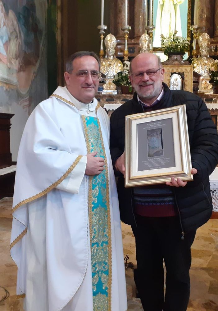 La Rosa della Solidarietà assegnata a don Renato Sacco