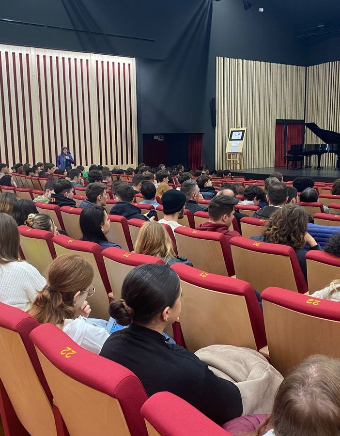 Al liceo Gobetti un incontro sull'importanza della donazione di midollo e di sangue