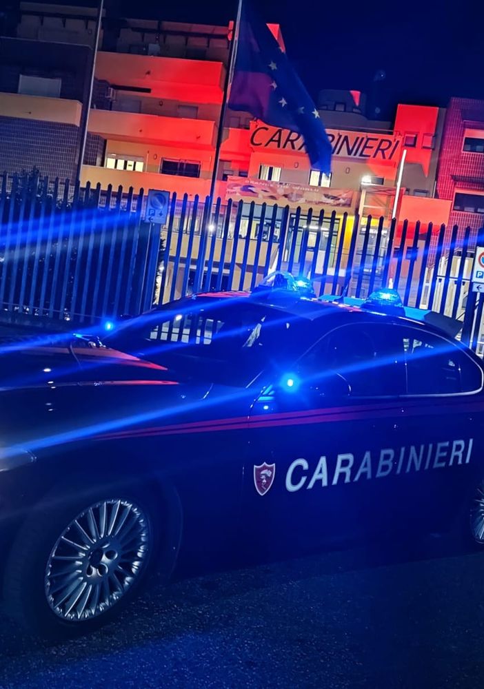 Avevano rubato air pods e portafogli ad un ragazzino sul treno, identificati e denunciati 6 minori di Varese