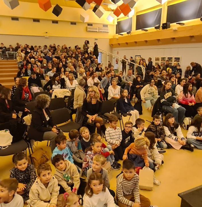Premiati i ragazzi vincitori del concorso Scrittori in erba FOTO