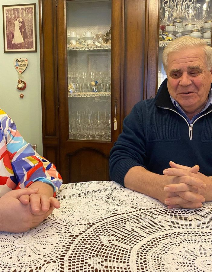 Cinquant'anni di mercato, una vita dedicata ai fiori e alla clientela: il racconto dei coniugi Biancamano