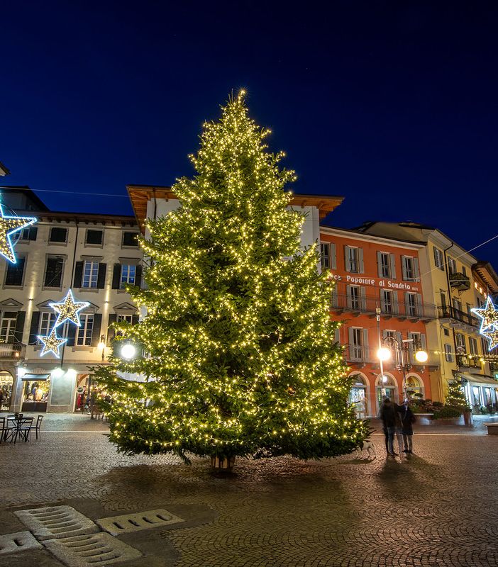 Verbania si illumina di magia per le festività Natalizie