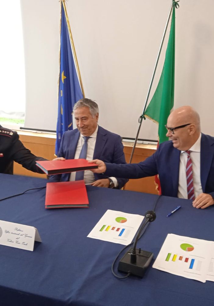 Carabinieri e Vco Trasporti siglano l'accordo &quot;Mettiamo un freno al bullismo e cyberbullismo&quot;