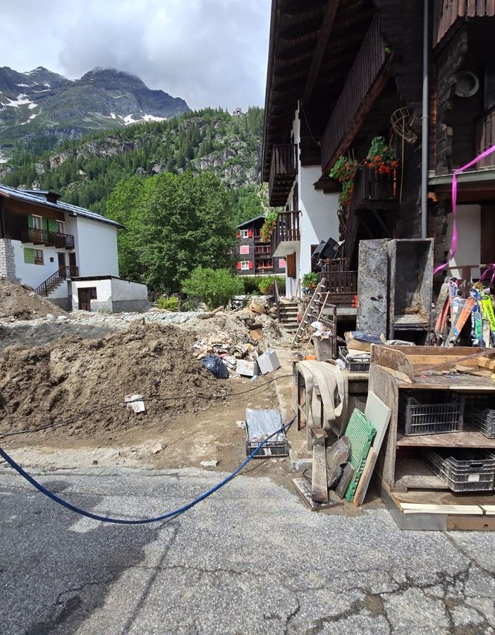 La Croce Rossa di Verbania a supporto della popolazione di Macugnaga FOTO