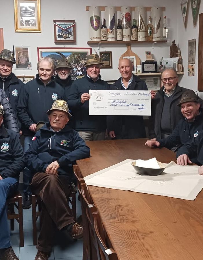 Dal Gruppo Alpini una donazione di mille euro ai Volontari del Soccorso