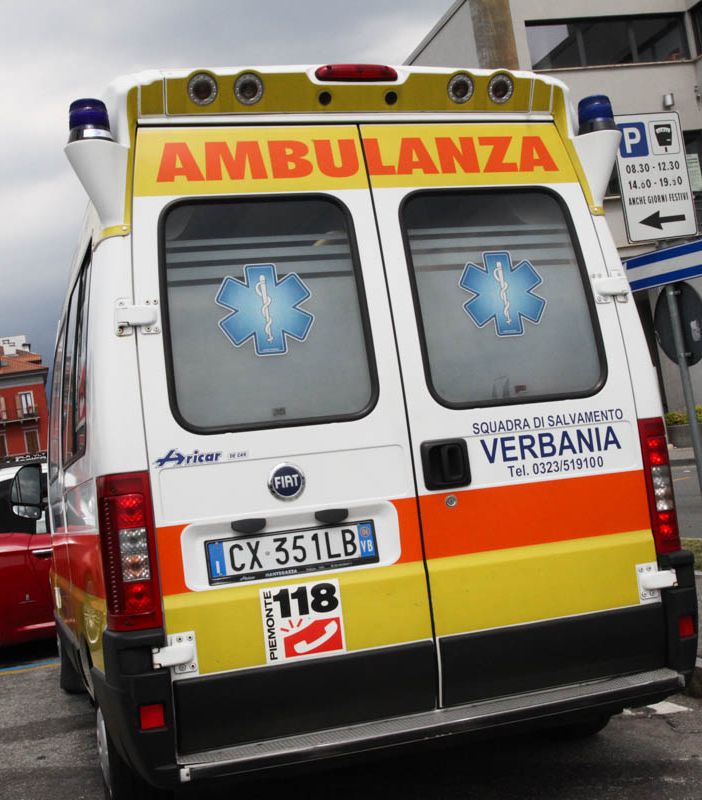 Verbania, scontro tra una moto e un'auto nei pressi di Villa Taranto