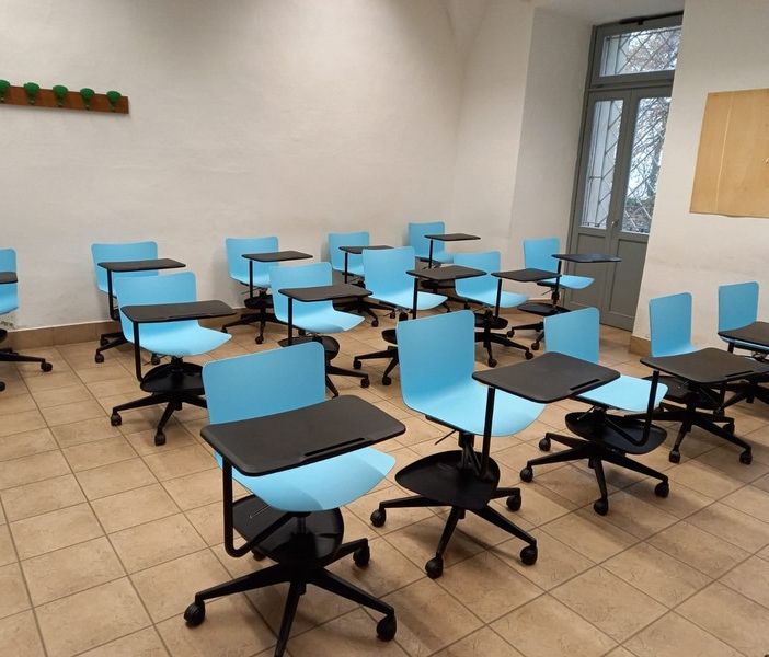 Banchi a rotelle? &quot;Arrivati a chi li ha richiesti. Ma il problema sono le aule&quot;