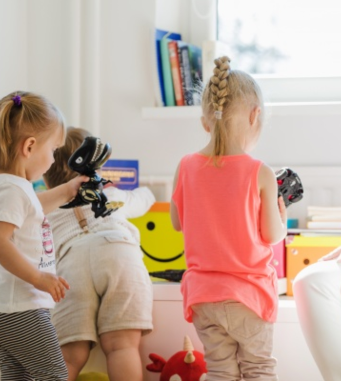 Verbania, disponibile per le famiglie un voucher baby-sitter di 400 euro