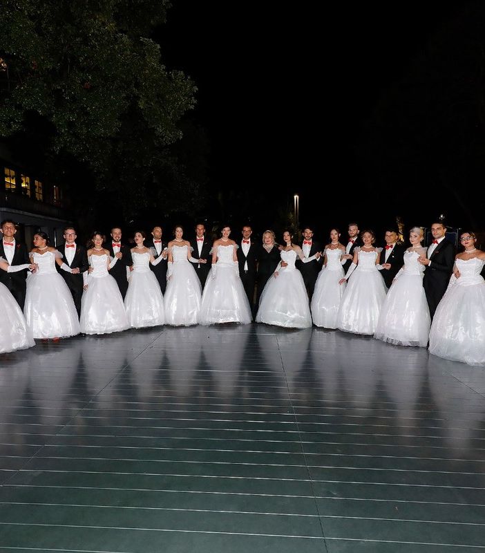 Alla scoperta del Ballo delle Debuttanti con un open day al Regina Palace