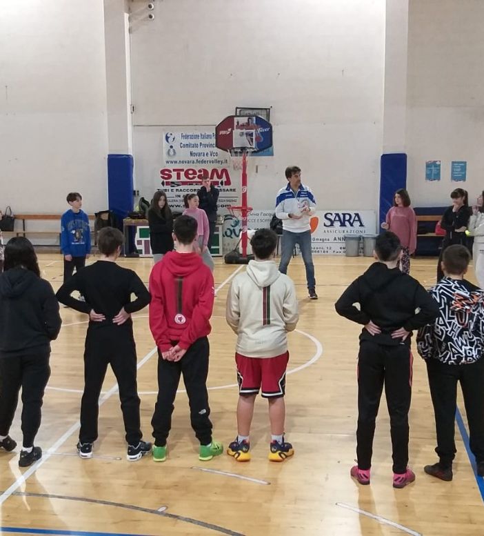Con Azzurra Basket Vco alla scoperta del baskin: il progetto delle scuole medie di Omegna