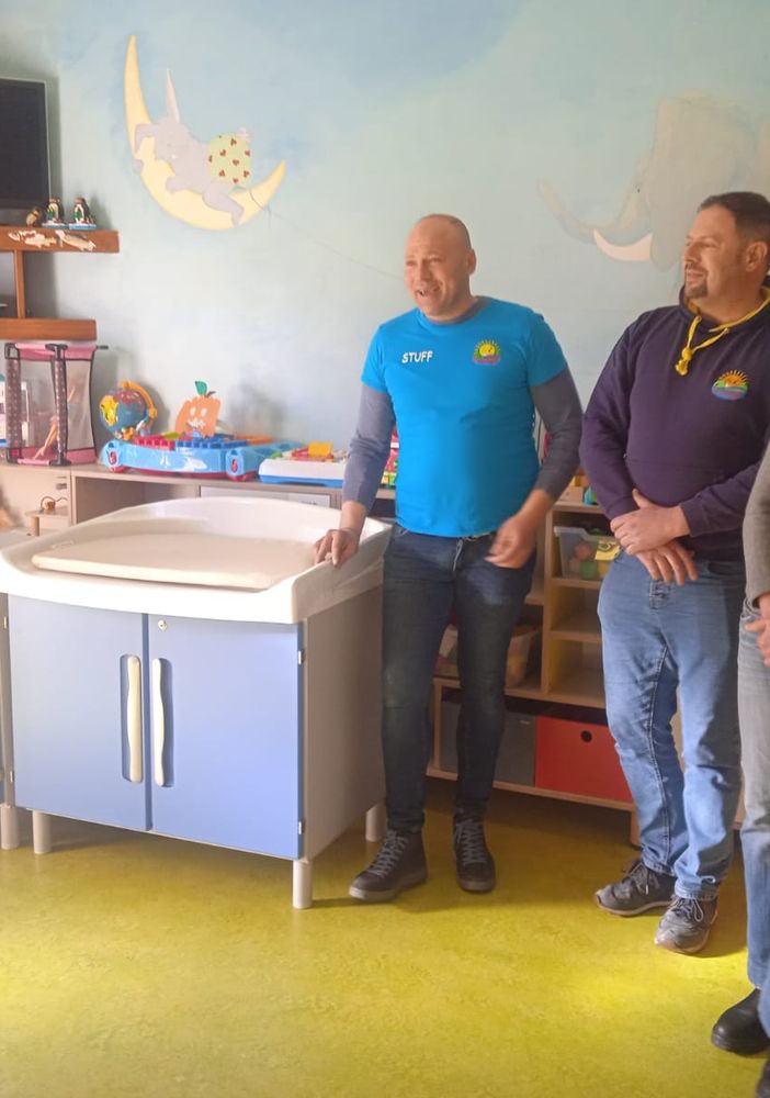 Da carabinieri e Sunalegar befana anticipata in pediatria e neonatologia