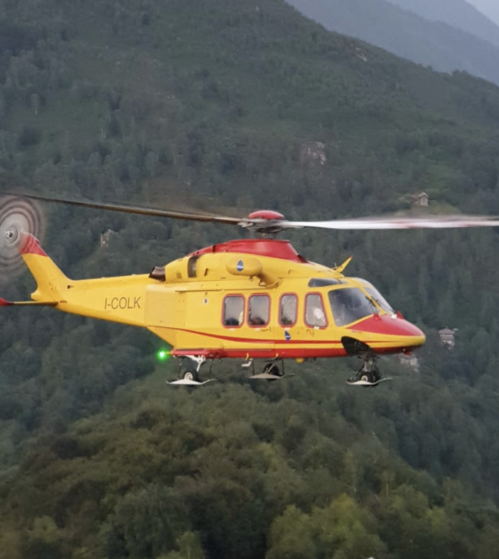Precipita per 20 metri a Madonna del Sasso, grave una donna