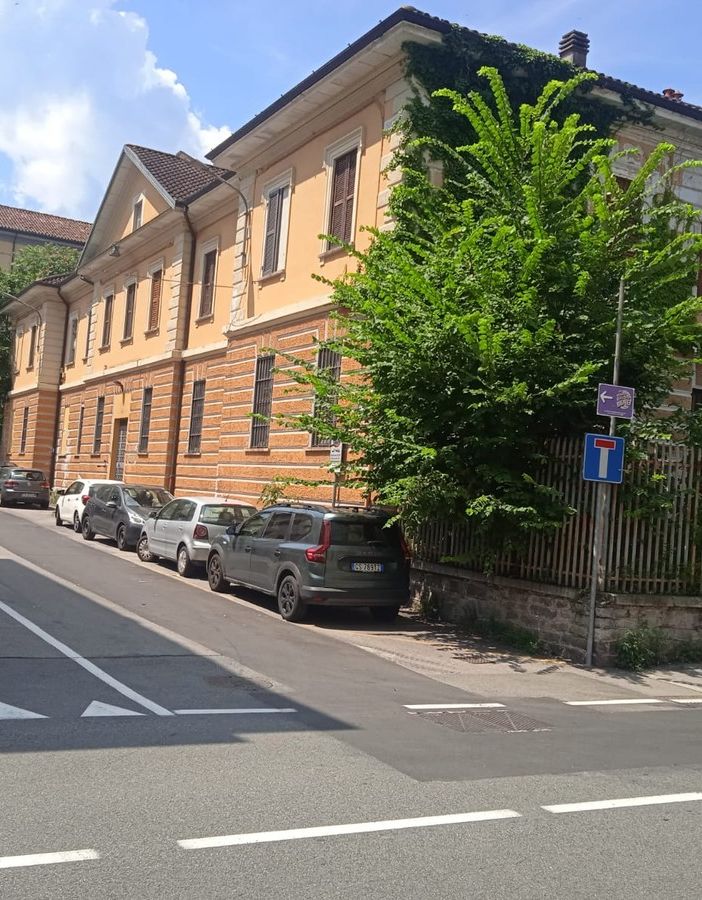 Il rilancio del parcheggio all’ex caserma innesca la prima polemica di mandato