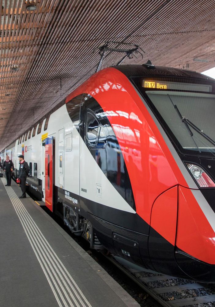 Svizzera, sui treni cresce il numero di viaggiatori con le biciclette