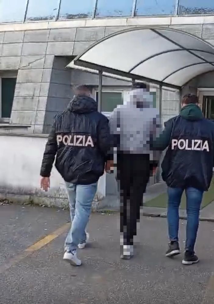 Rapina e aggressione a Intra: tre giovani ai domiciliari