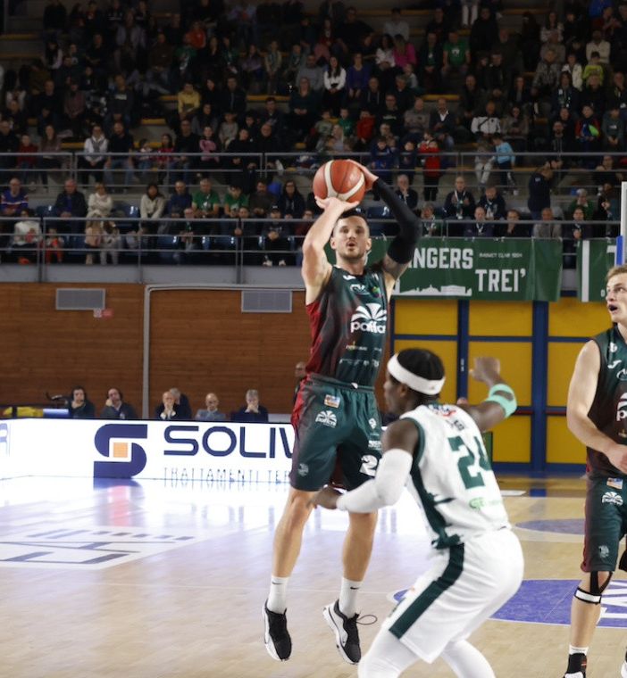 Paffoni invincibile al PalaCipir: vittoria per 104 a 87 su Capo d'Orlando