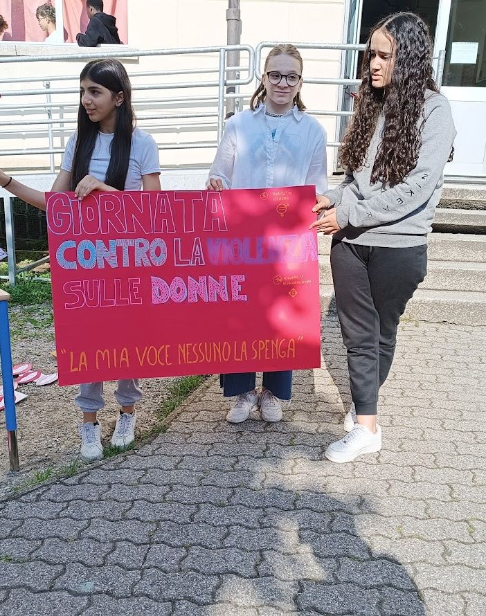 Presentato il &quot;Giardino di educazione civica” delle medie Quasimodo