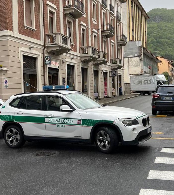 Incidente a Omegna: ferito il conducente di un monopattino