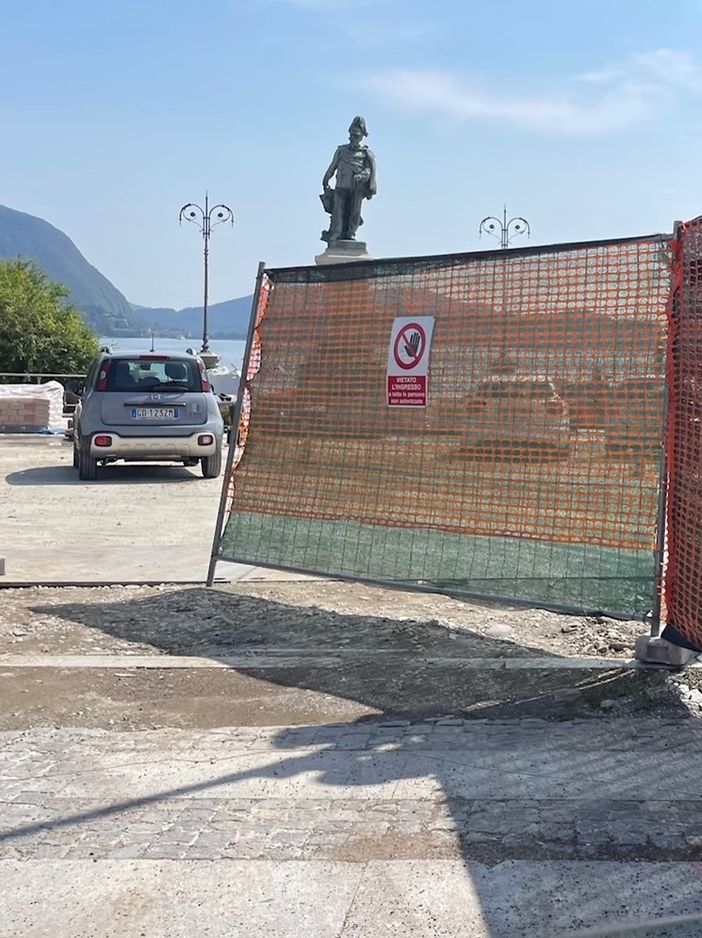 Foto: proseguono i lavori sul lungolago di Intra