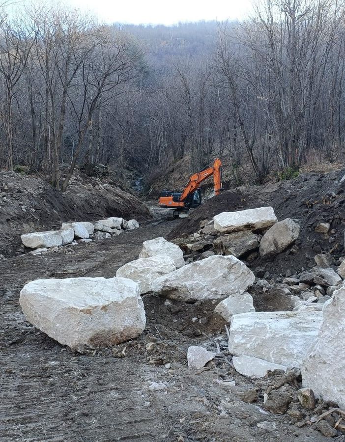 Frane ed esondazioni, iniziati i lavori per la messa in sicurezza del rio Valguerra