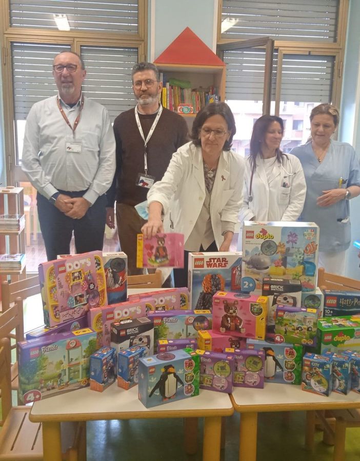 Giochi Lego per i piccoli pazienti del reparto di pediatria