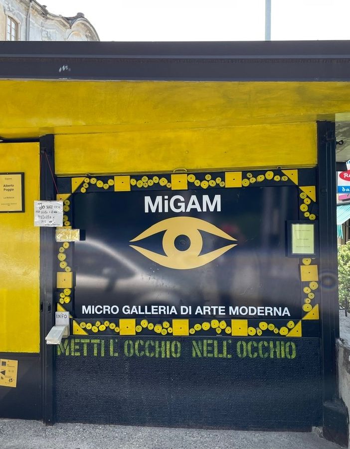 Prosegue all’ex edicola dei Pontini a Intra la rassegna stabile di arte moderna