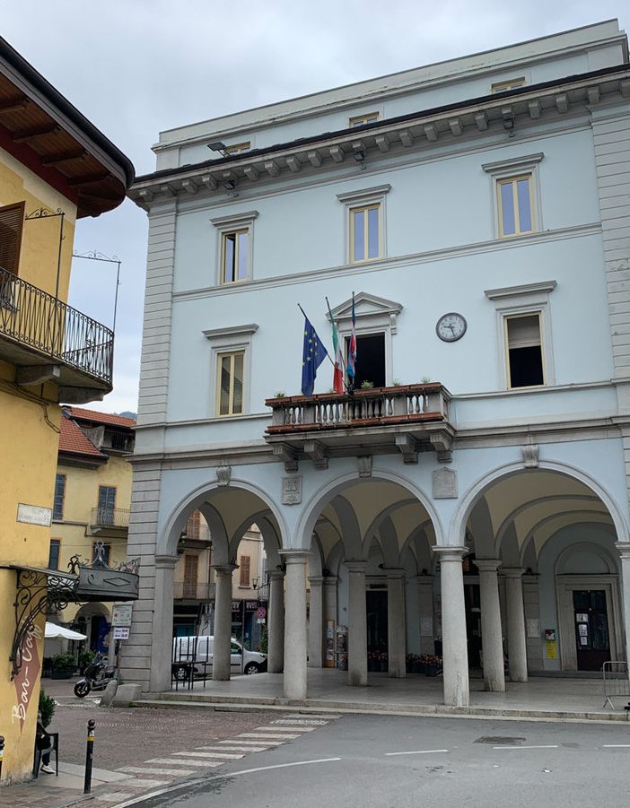 Omegna: si lavora per rifare la segnaletica orizzontale