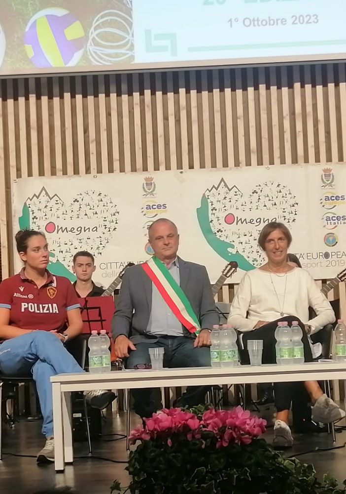 La ventesima edizione di 'Omegna premia lo sport' ha scelto la location del Gobetti FOTO