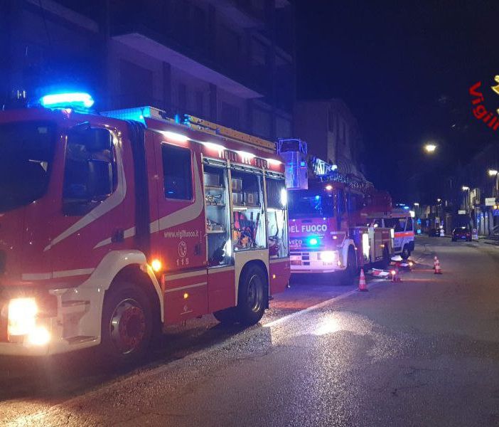Incendio in una abitazione in corso Sempione a Gravellona Toce