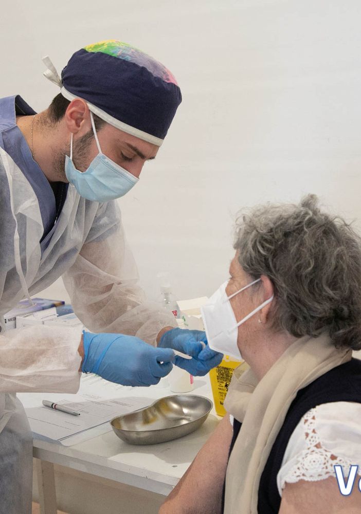 Campagna vaccinazioni: aperte le iscrizioni per gli &quot;over 65&quot; del Ticino