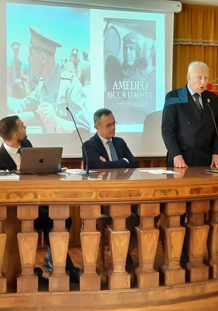 Buona partecipazione per la presentazione del libro “Amedeo Duca d’Aosta – il principe aviatore”
