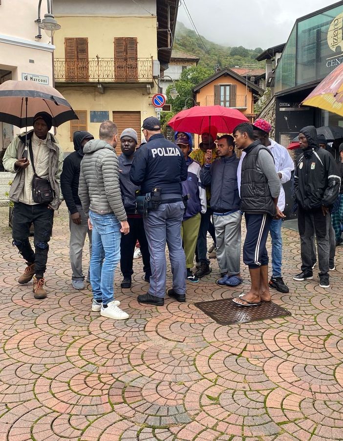 Cesara, protesta degli ospiti del centro migranti FOTO