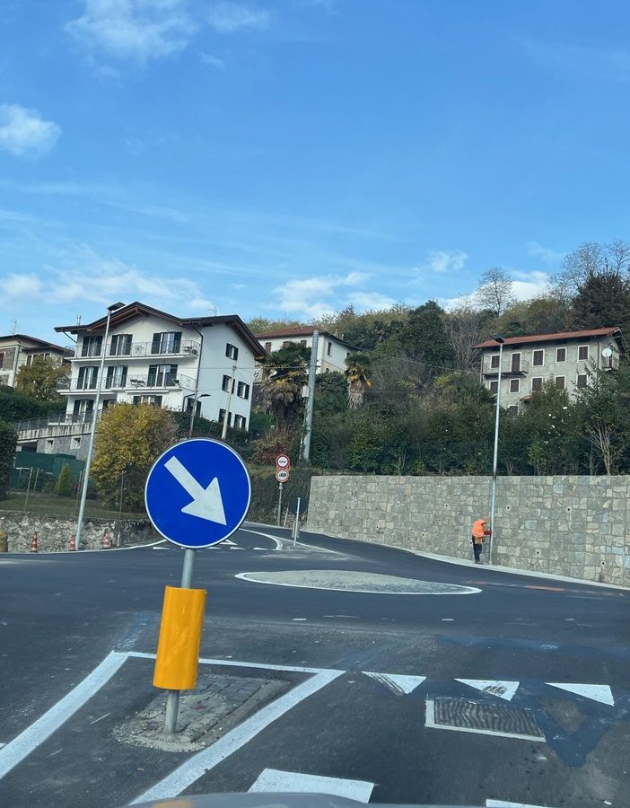 Verbania, è pronta la nuova rotonda di via Zappelli
