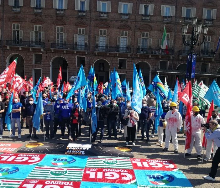 Sicurezza sul lavoro, la rabbia dei sindacati: &quot;È un'emergenza, ma si parla solo di sblocco dei licenziamenti&quot;