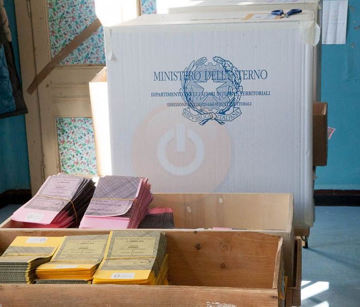 Invito ai cittadini ad iscriversi all'albo degli scrutatori di seggio elettorale