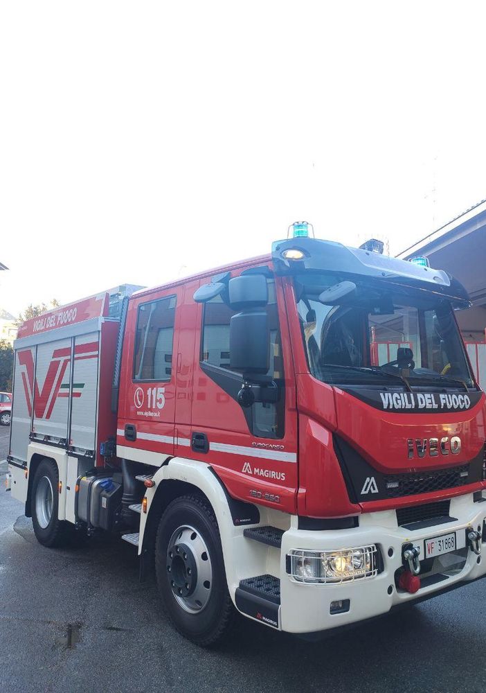 Vasto incendio tra Gignese ed Armeno
