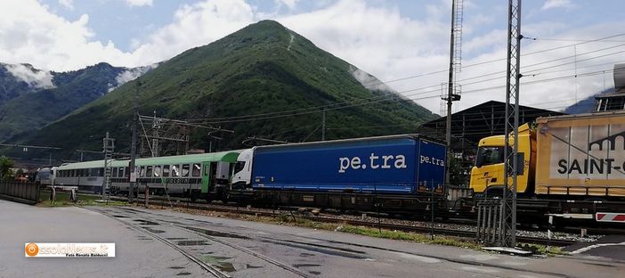 Lo stop all'autostrada viaggiante preoccupa anche la Svizzera Lo stop all'autostrada viaggiante preoccupa anche la Svizzera