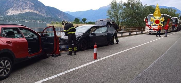 Scontro tra 4 auto a Fondotoce, disagi alla circolazione