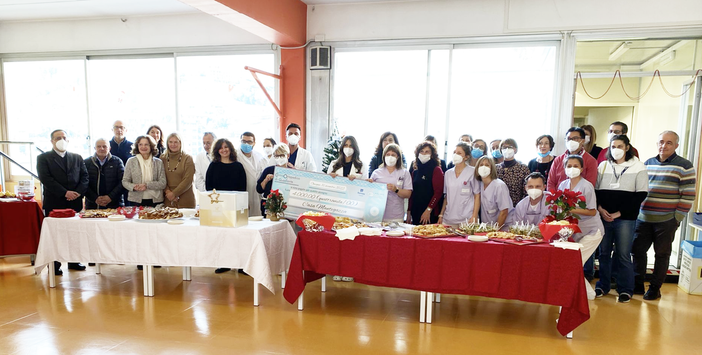 Il Coq di Omegna dona 4mila euro a Casa Mantegazza e 50 pacchi a famiglie in difficoltà