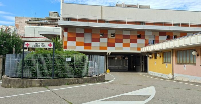 Nuova cartellonistica al Dea di Verbania, modifiche all'accesso da via Crocetta