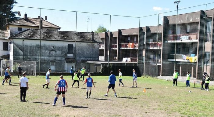 Azzurra Baskin e Invincibili: una collaborazione all'insegna dell'inclusione Azzurra Baskin e Invincibili: una collaborazione all'insegna dell'inclusione
