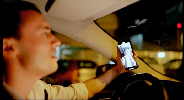 Sicurezza stradale: nuovo spot  contro l’uso del cellulare e le distrazioni alla guida  VIDEO