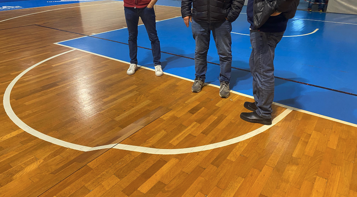 Lavori in tempi record del parquet al PalaBagnella Lavori in tempi record del parquet al PalaBagnella